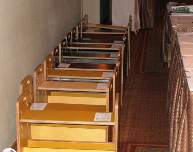 Benches are available in these colors